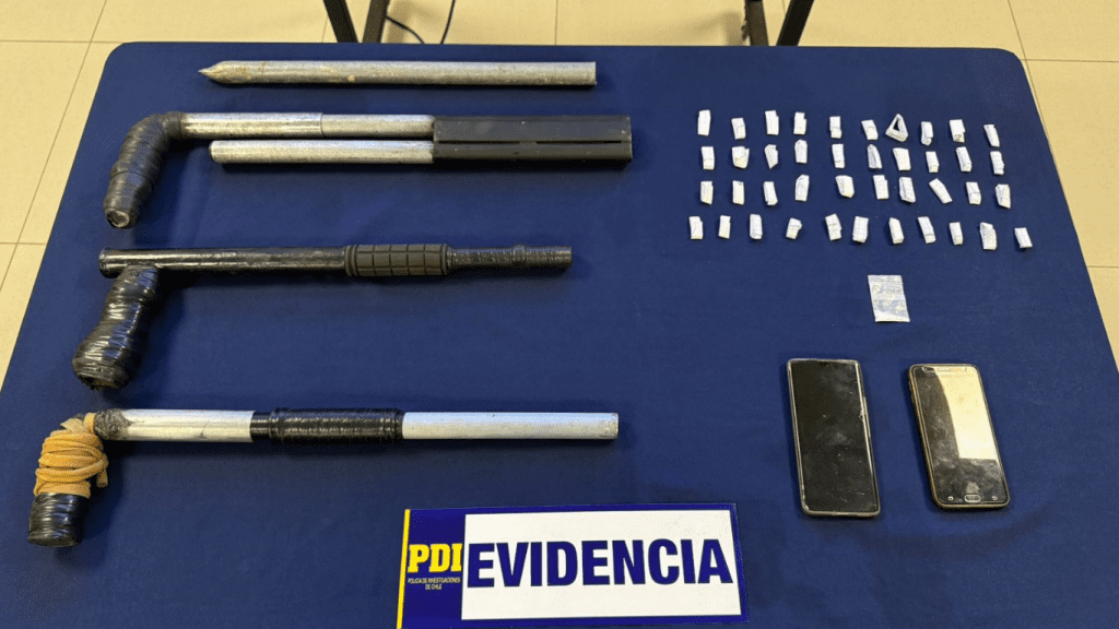 PDI incauta escopetas artesanales y droga en operativo nocturno en Angol