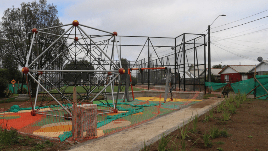 Villarrica: plazas de Segunda Faja al Volcán alcanzan 98% de avance con inversión de $575 millones