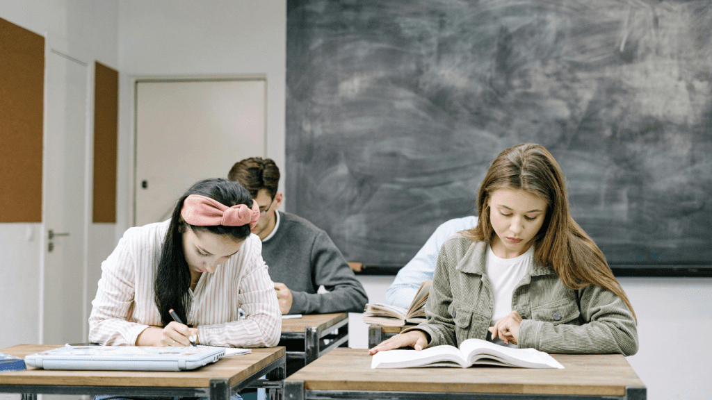 Primer semestre universitario: expertos revelan estrategias para triunfar y cuidar tu bienestar