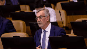 “Me retiro con la tranquilidad de haber trabajado con honestidad y compromiso”: Diputado Jorge Saffirio cierra su ciclo en la Cámara destacando avances en vivienda y salud para la Araucanía Norte